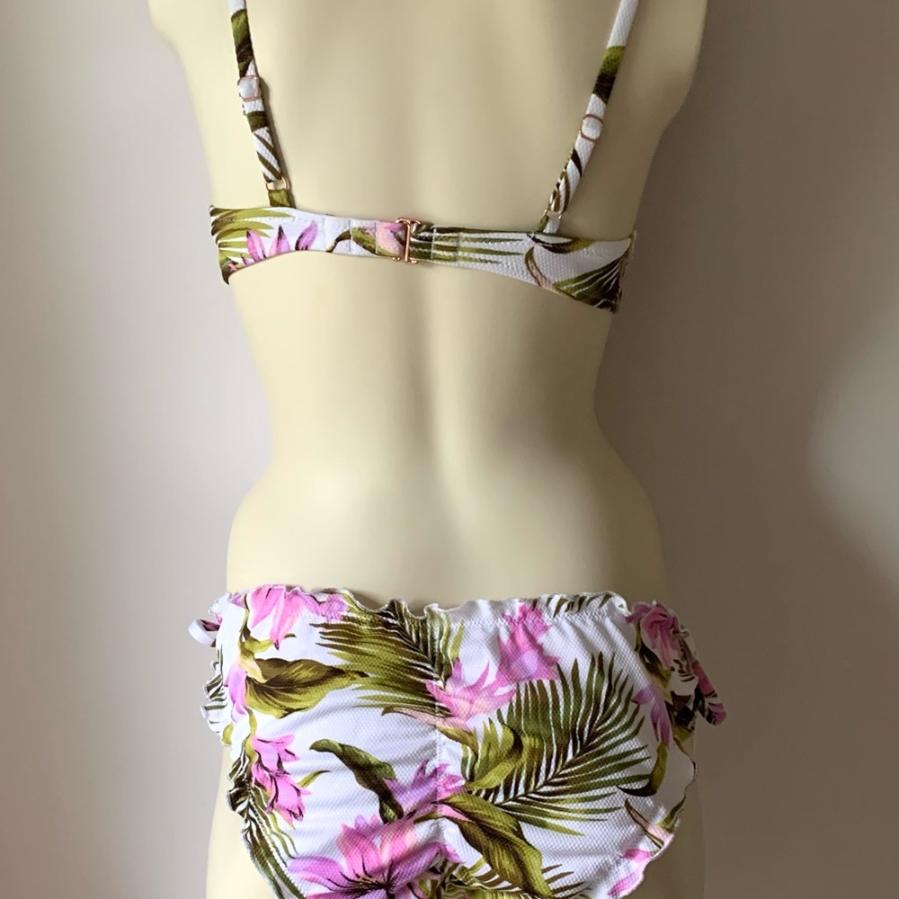 Shade & Shore bikini 35B top/large side tie bottom